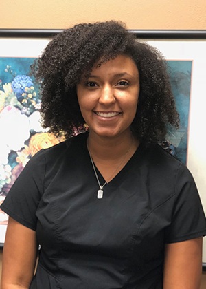 Headshot of dental assistant DesJanee