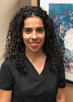 Headshot of dental assistant Jeanette